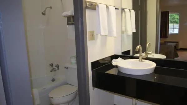 Executive Inn 7